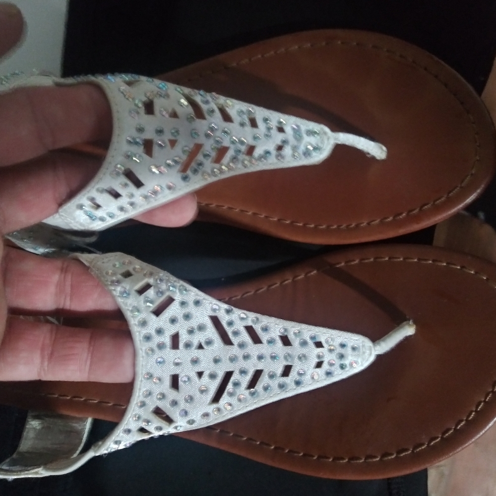 White pearl sandles